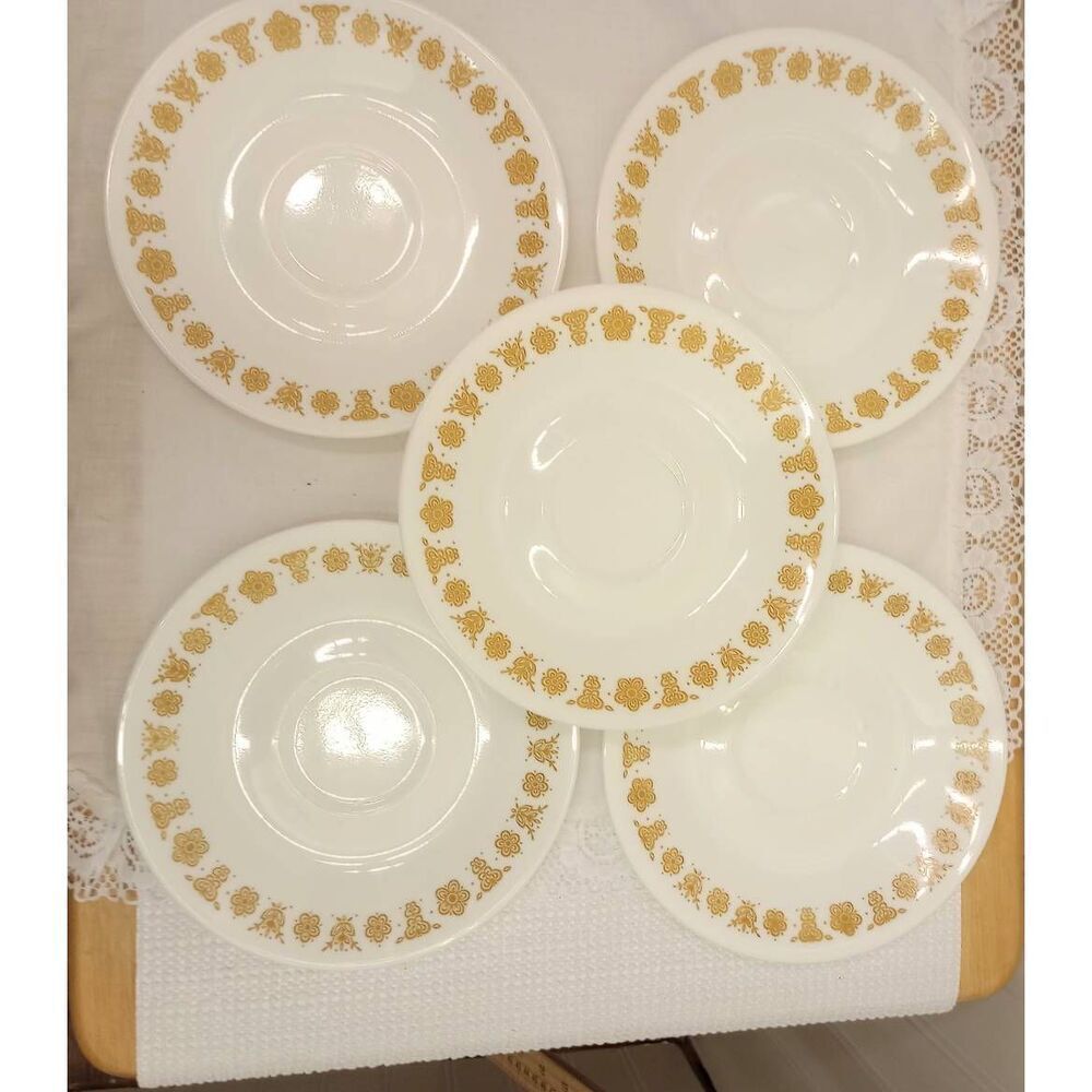 Five vintage Corelle harvest Gold teacup, coffee cup saucers plates